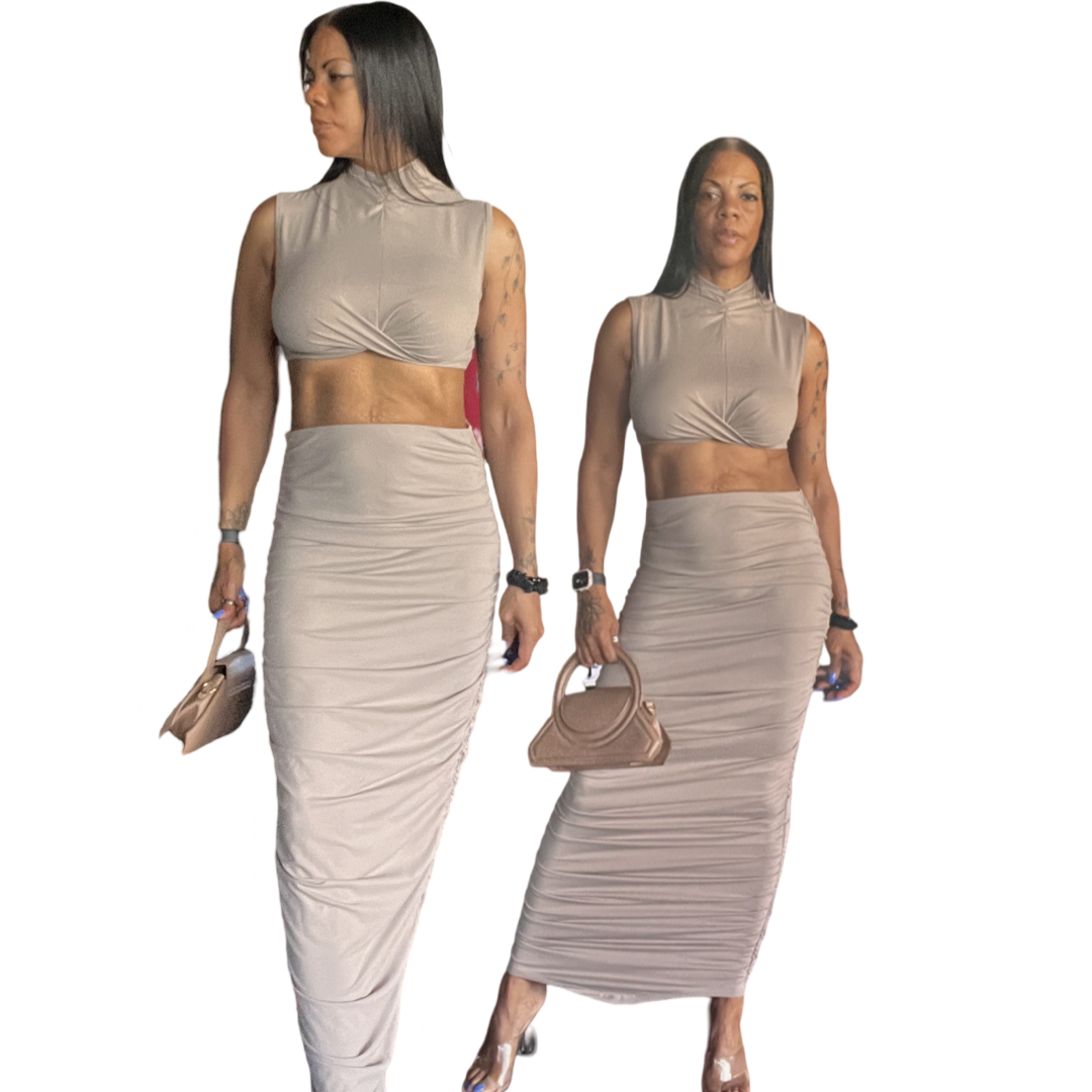 Women 2 piece crop top and skirt